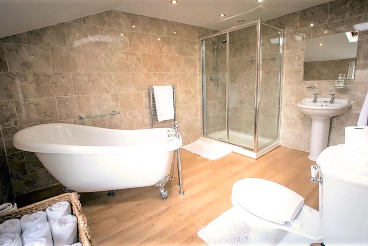 Manor Farm Villa *